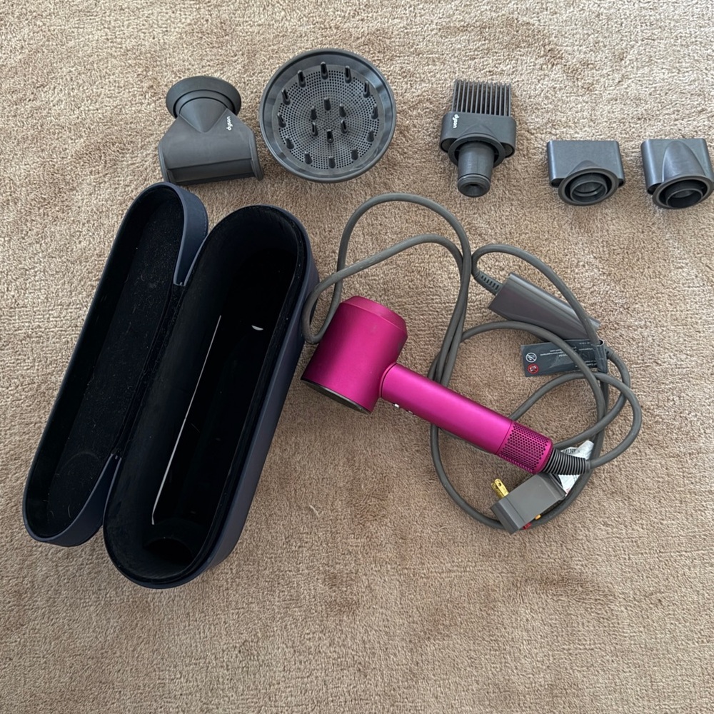 Dyson Supersonic Hair Dryer in Fuchsia with Attachments - Picture 2 of 6